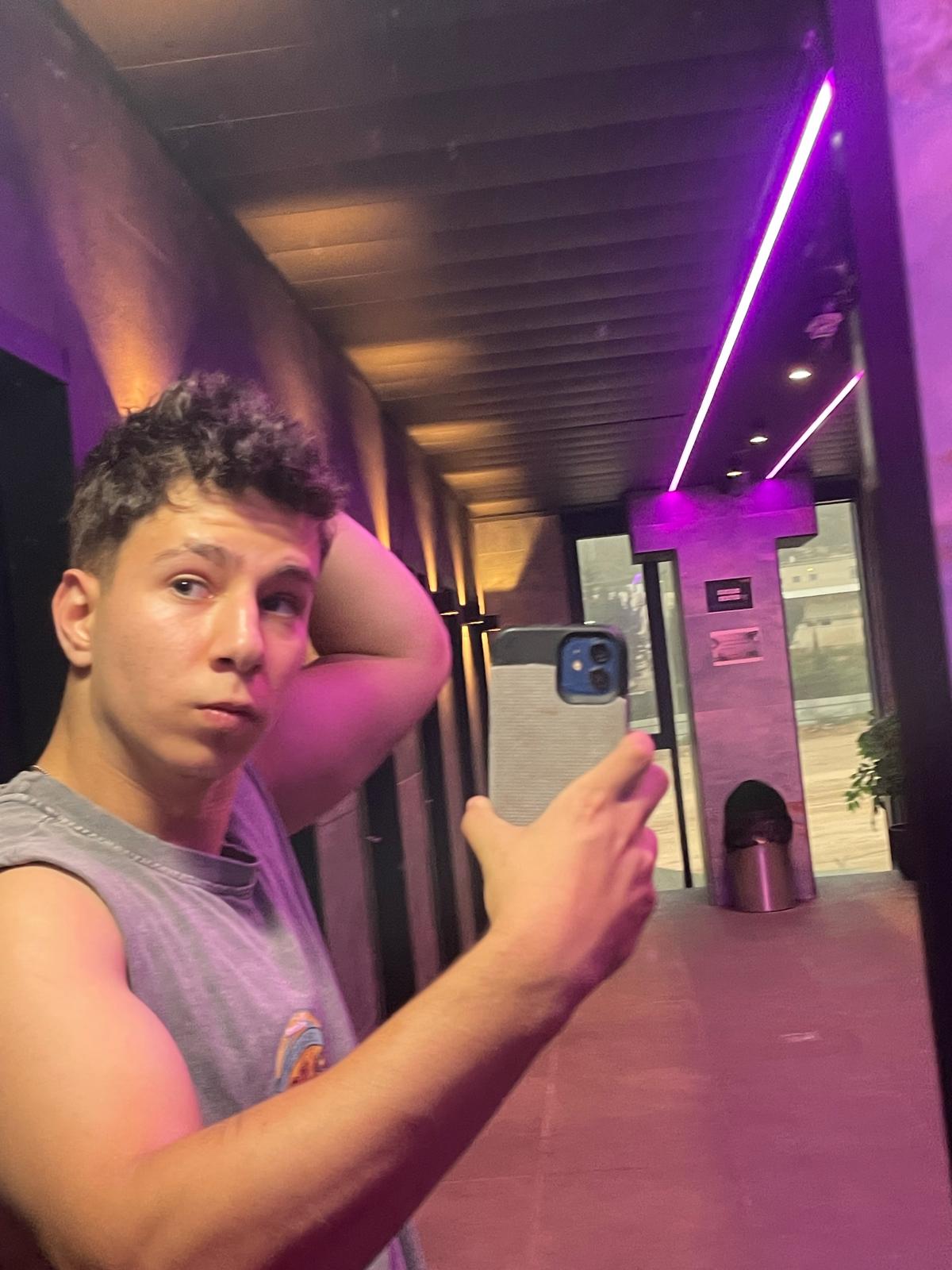 פנים של יואב