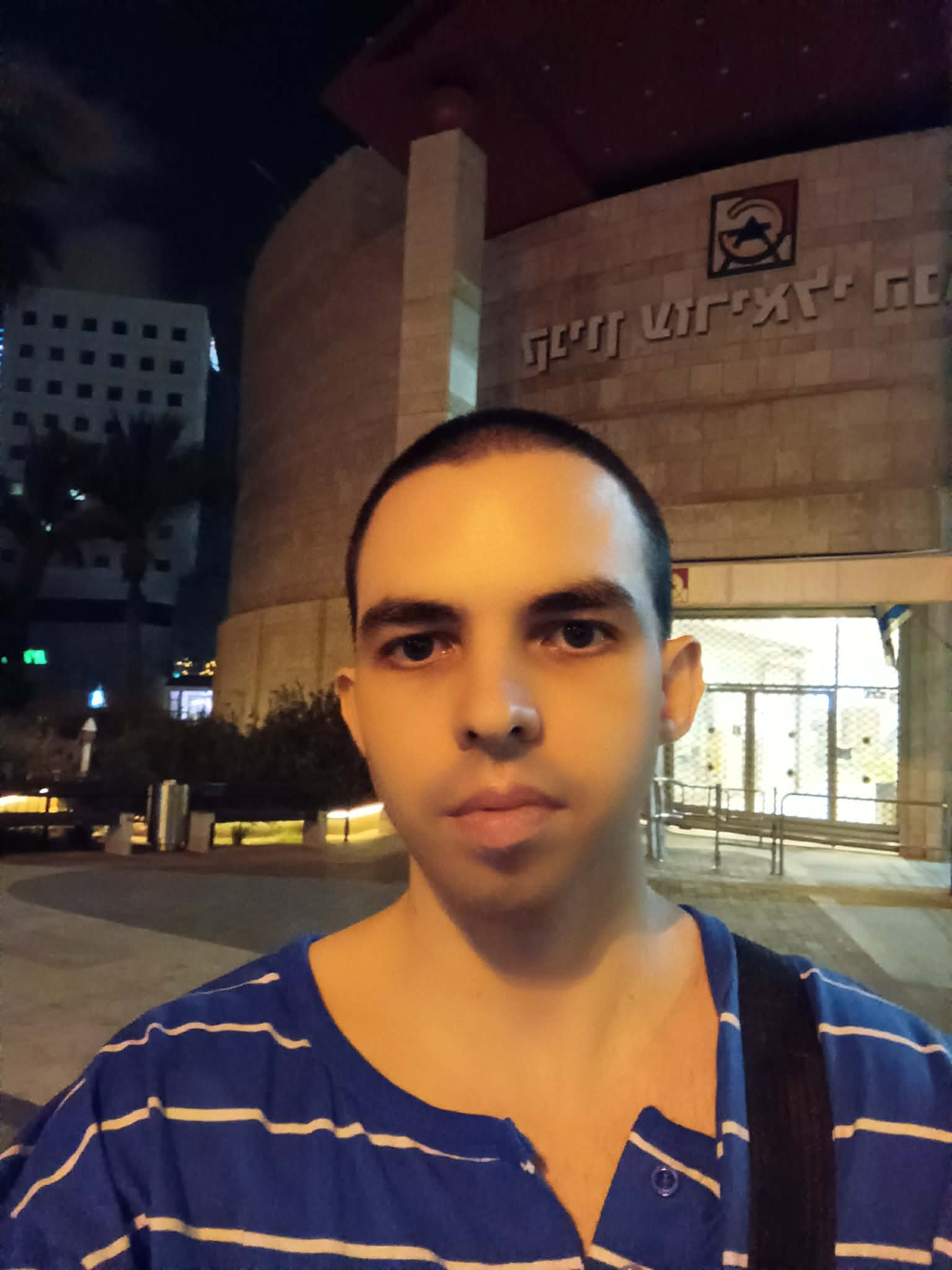 פנים של יוסי